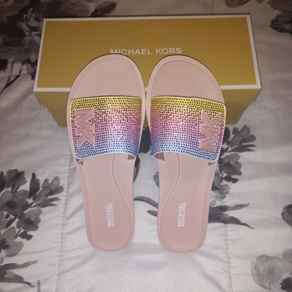 Michael Kors MK Slides Sandals - Picture 4 of 12